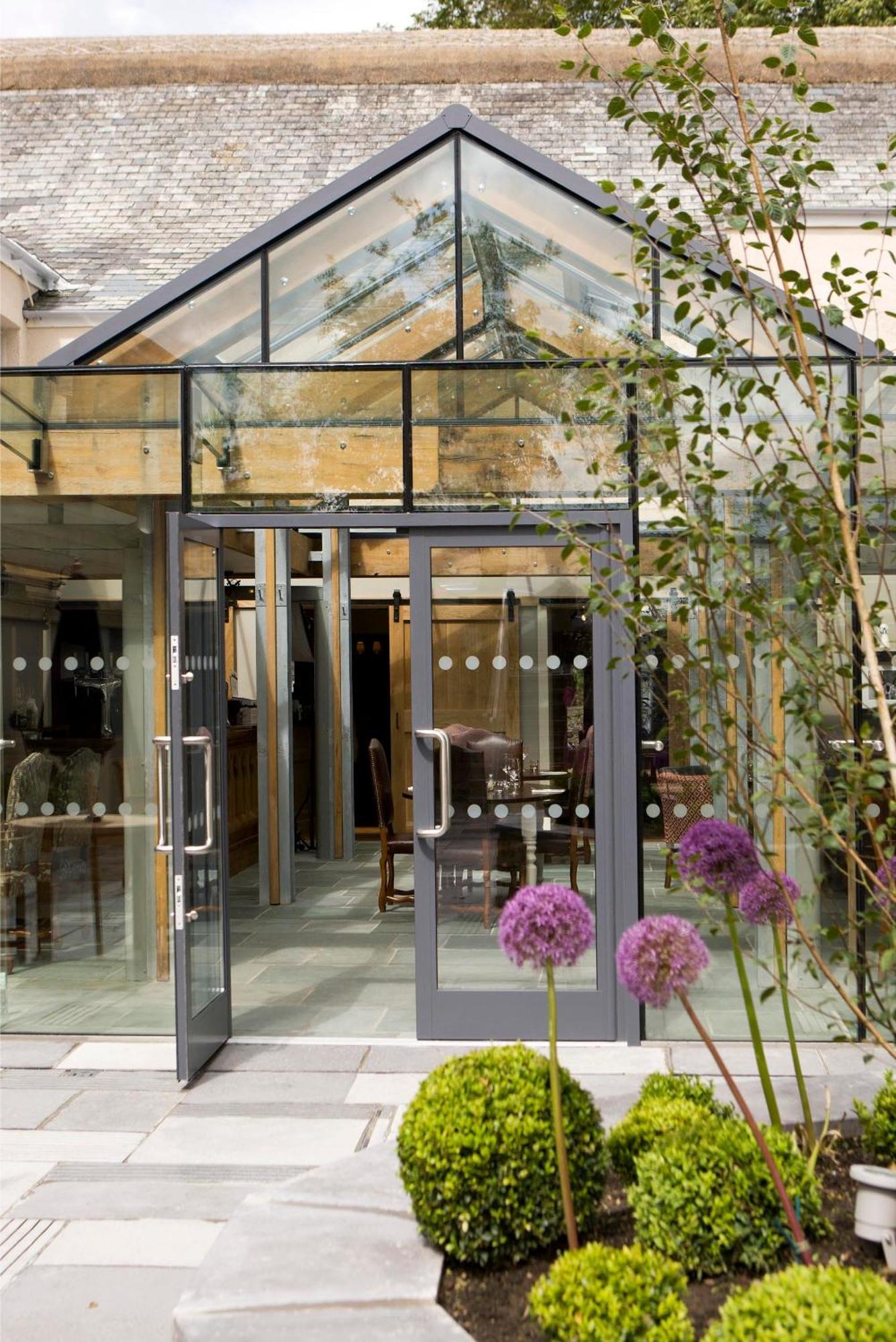 The Three Crowns Hotel Chagford Exterior photo The entrance to the new extension