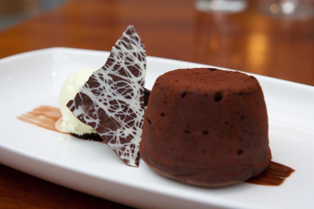 The Three Crowns Hotel Chagford Exterior photo Chocolate pudding